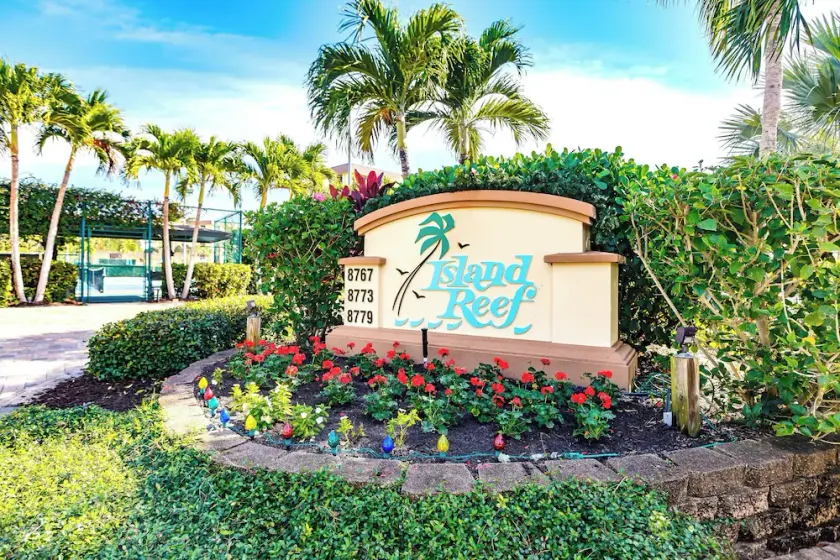 Pet-friendly condo a short walk from private beach & fishing dock on bay - Image 1