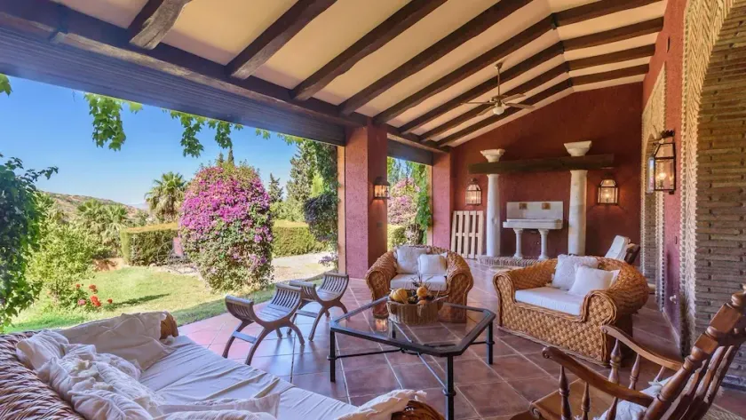 Sierra Tejeda - Casa de las Flores Alcaucín by Ruralidays - Image 1