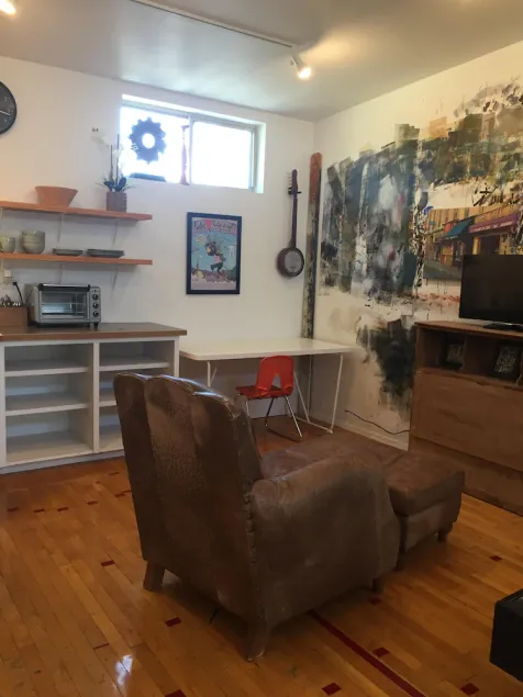 Downtown Art Studio Apartment - Image 1