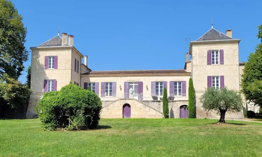 In the heart of Vineyards - Image 1