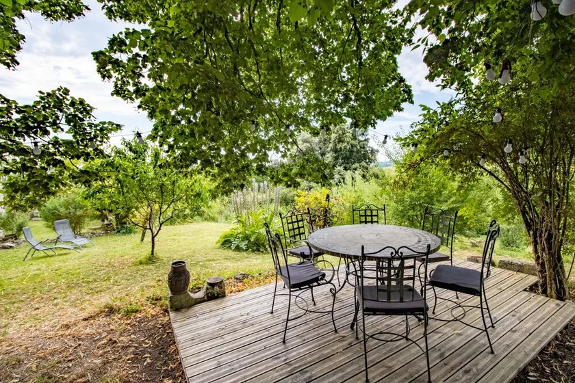 Casa de campo 'Gîte Des Bois Du Charme' com jardim - Image 1