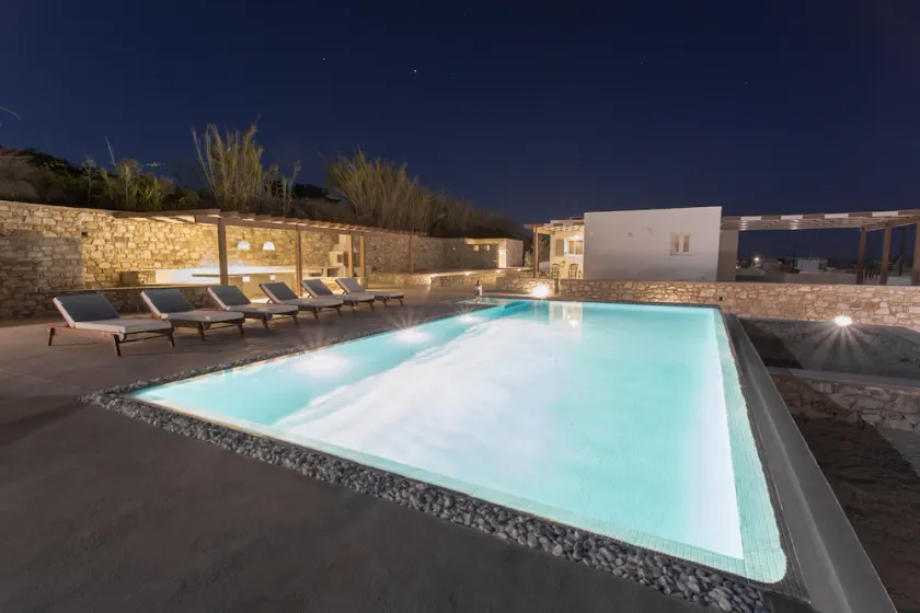 H2O Villa privata Paros, piscina a sfioro, zona salotto vista mare, barbecue e bar - Image 1