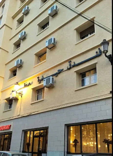 Hotel Hydra - Image 1