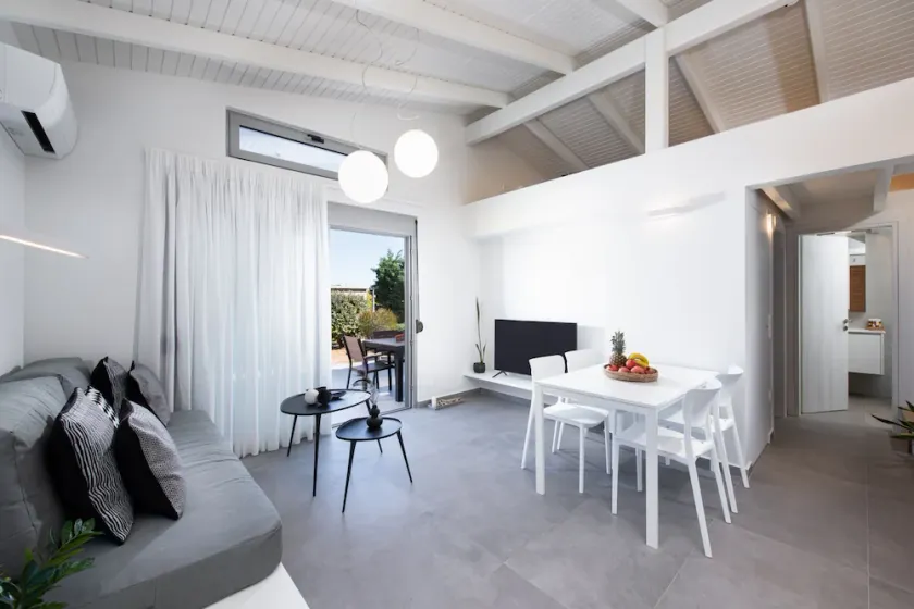 Theros Residence - Image 1