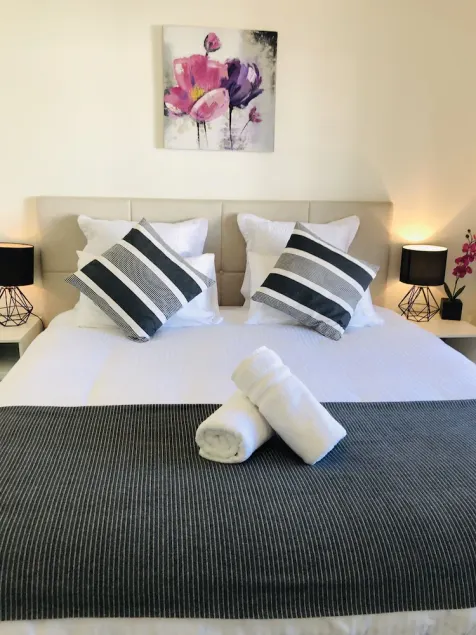 Melbourne Inner City Holiday Home Near CBD & Flemington - Image 1