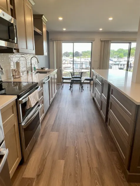 Abbey Harbor Front Villa, Large Patio, Walk to Fontana Waterfront - Image 1