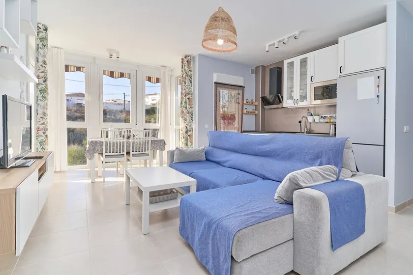 Apartamento 'Recreo 10' con terraza privada, Wi-Fi y aire acondicionado - Image 1