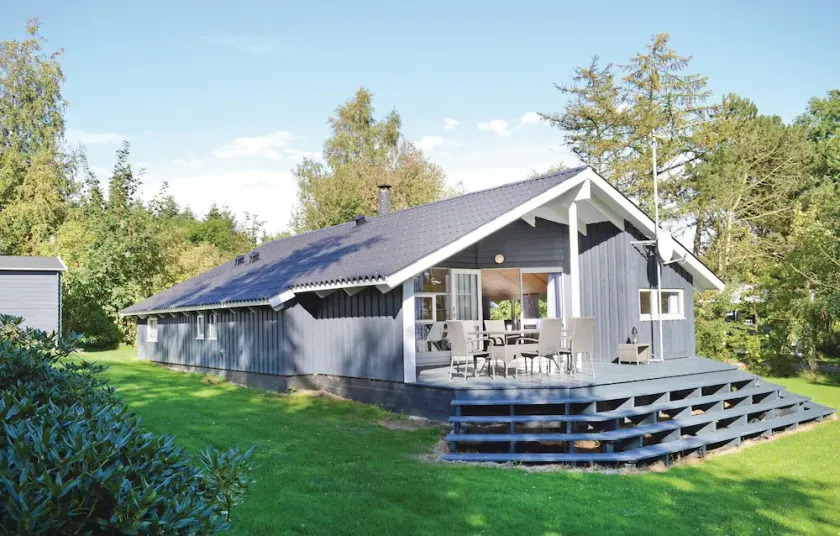 Nice Home In Græsted With Sauna - Image 1