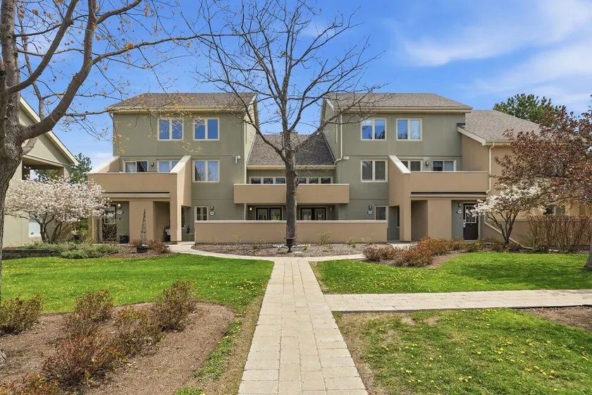 Wintergreen Condos - Image 1