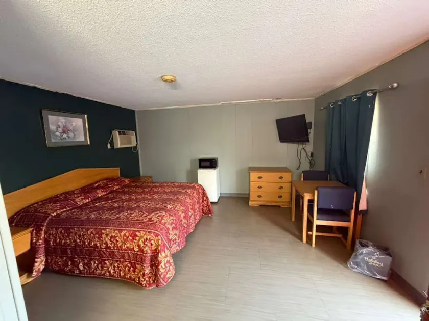 Best inn motel - Image 1