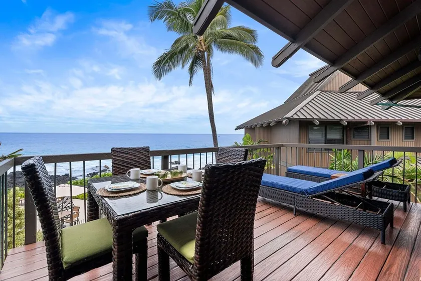 Air-conditioned Ocean Front Hawaii Townhome! - Sleeps 6 - Vrkcv - Image 1