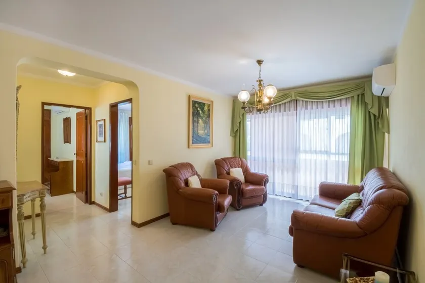 Appartamento São Pedro do Mar con terrazza, aria condizionata e Wi-Fi - Image 1