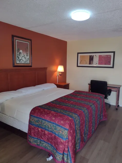 Rolling Fork Motel - Image 1