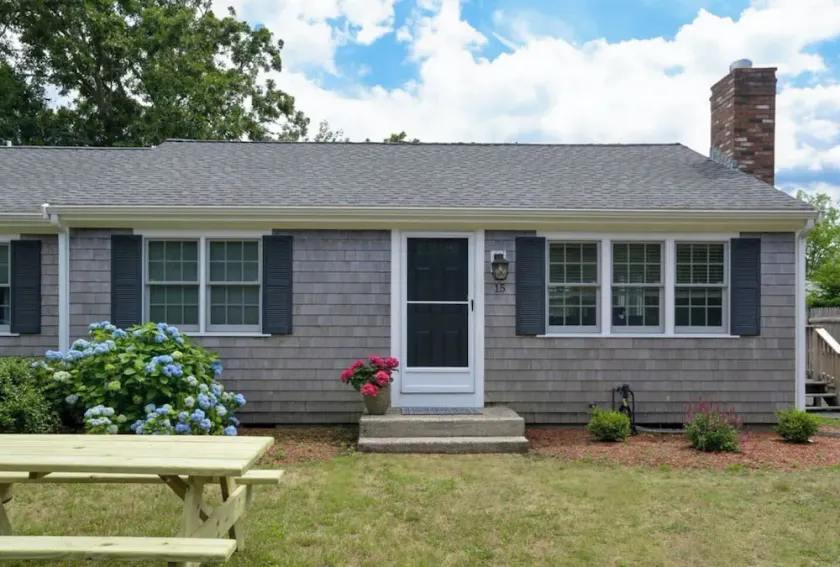 Coastal Haven in West Dennis - Image 1
