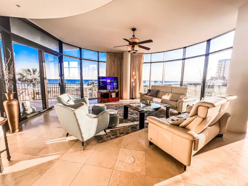 Where the Beach meets luxury! BEACHFRONT! - Image 1