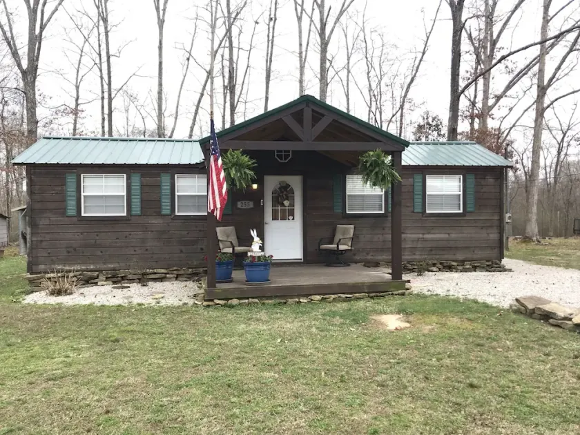 Tennessee River Tiny House - Image 1