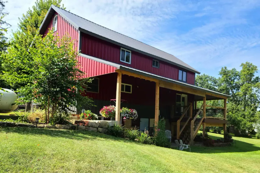 The Barn House Lodge - Image 1