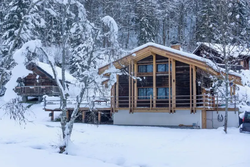 Chalet L'Oratoire & Mazot - Renovated Historic Chalet - Huge Garden & Separate Cabin for 2 - Image 1