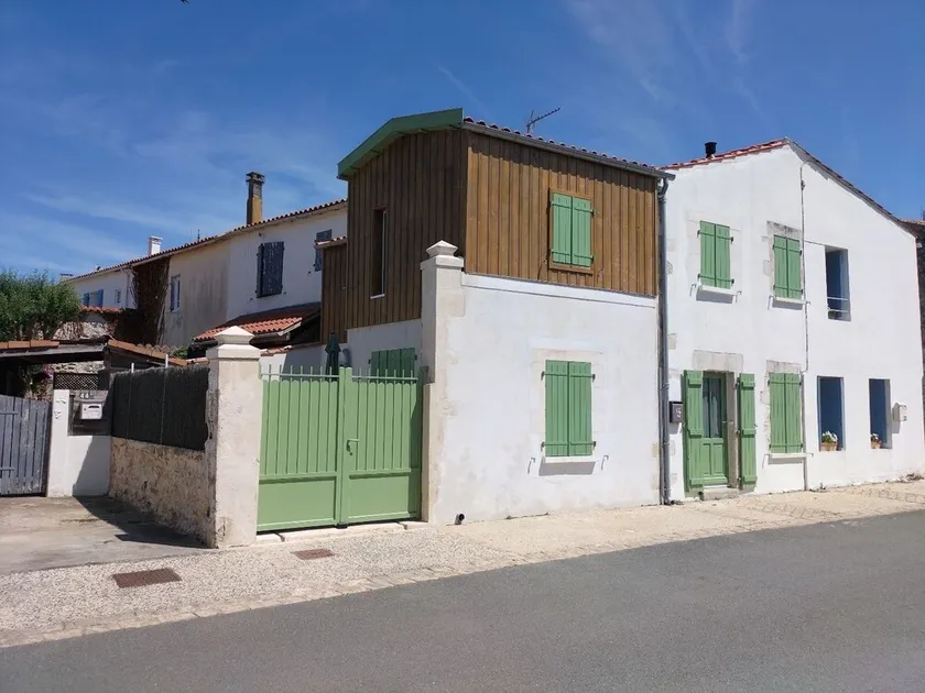 Charming accommodation near La Rochelle and Île de Ré .500 m from the sea - Image 1