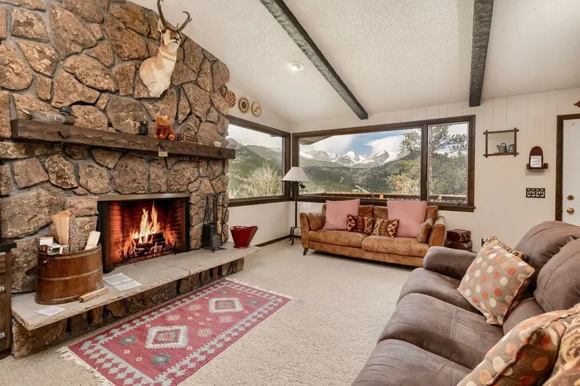 Salmans Bear Cove Home - Image 1