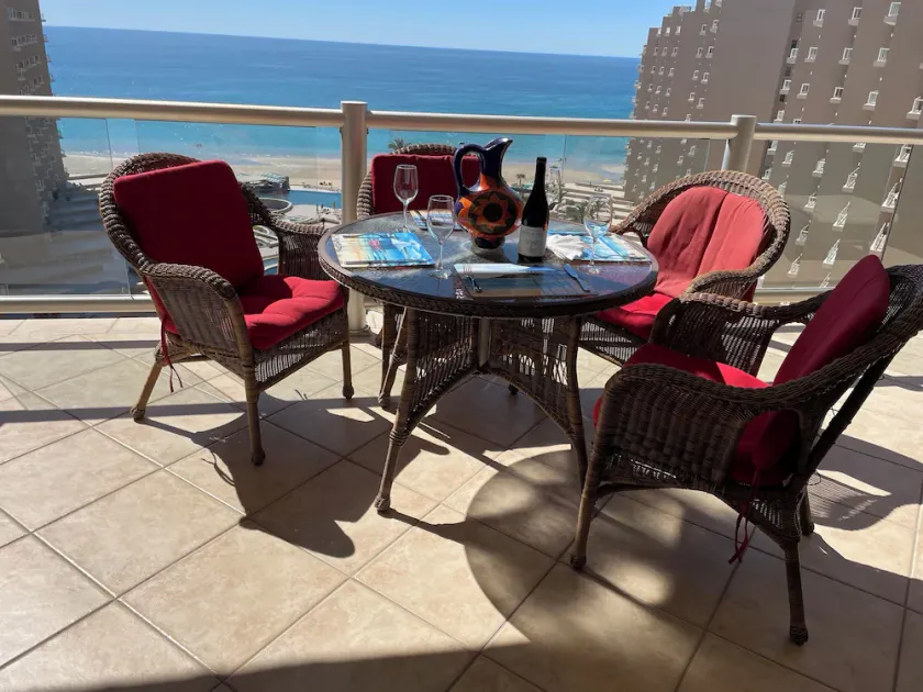Stay with Us! Tommy Bahama Style Luxury Condo - Gorgeous Ocean  Views All Rooms - Image 1