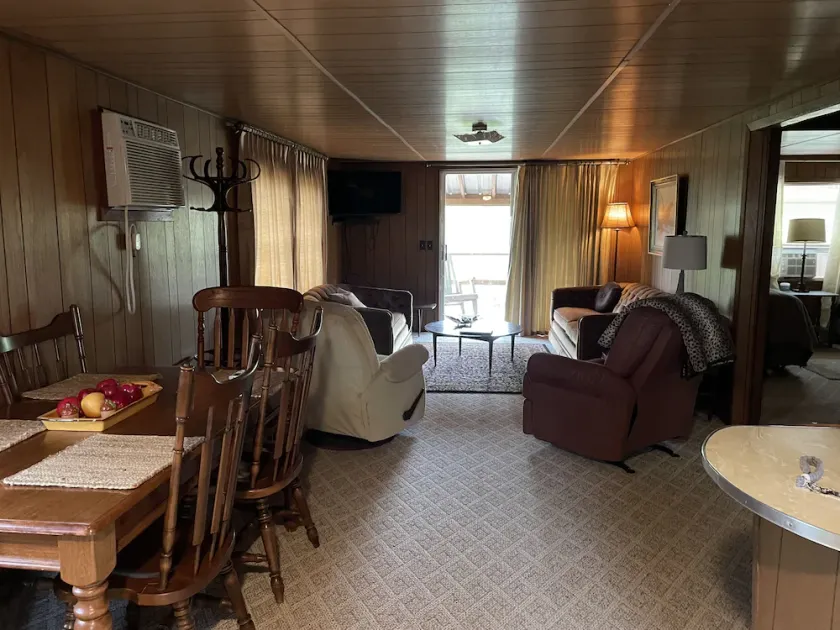 Cozy Cottage Five - Image 1