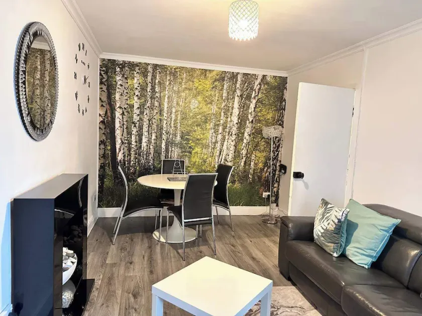 Ann St Short-term Stay, Greenock, United Kingdom - Image 1