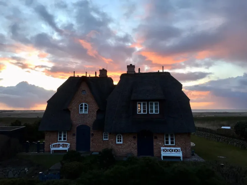Storslået Wattenblick i huset under stråtag - Image 1