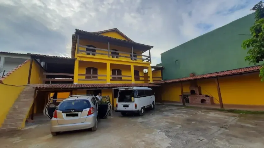 House 50m from the beach with a side view of the sea. - Image 1