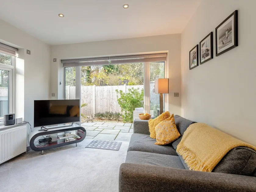 1 Schlafzimmer Unterkunft in Boscombe, near Bournemouth - Image 1