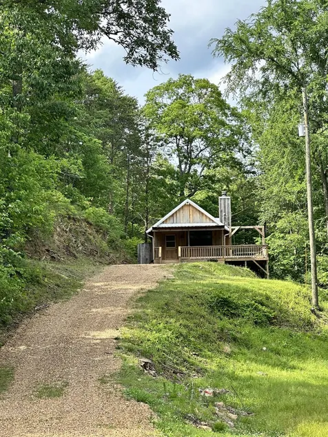 Mountain Cabin on the Chief Ladiga Bike Path, Terrapin Creek, and Pinhoti Trail - Image 1