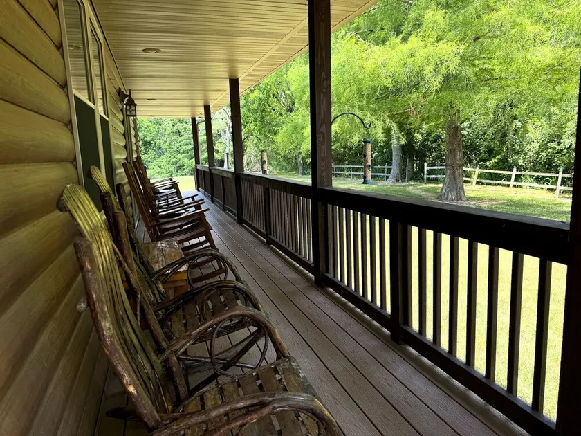 Binion Lodge at Beaver Lake - Image 1