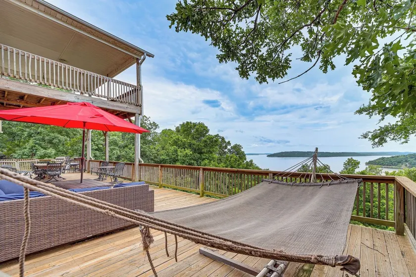 Sunset View Deck! Lake Eufaula Family Getaway - Image 1
