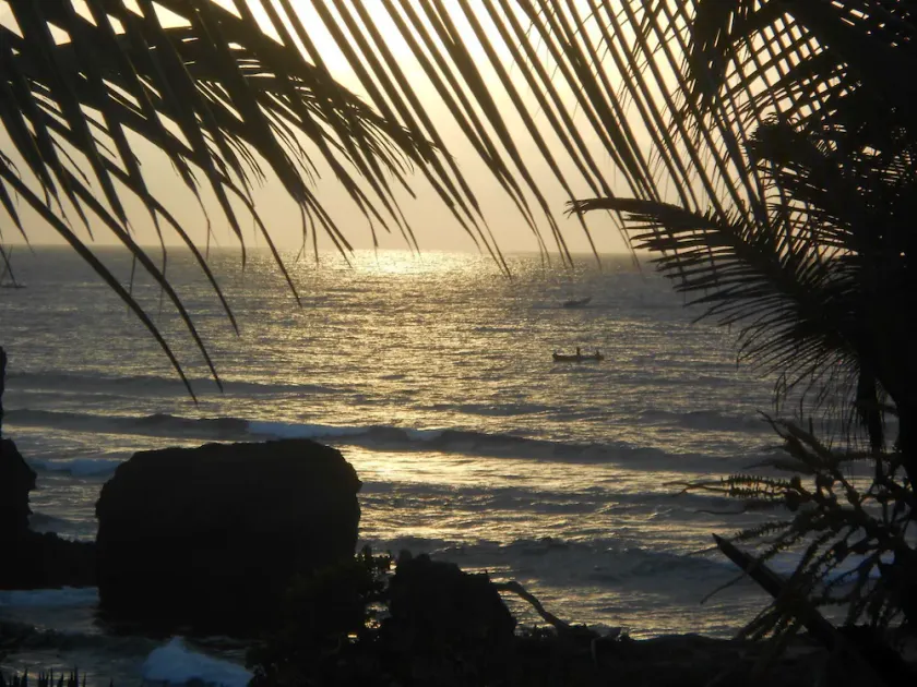 Fantastic 3 bedroom Penthouse apartment overlooking the Indian Ocean. - Image 1