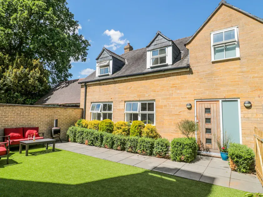 The Coach House - Image 1