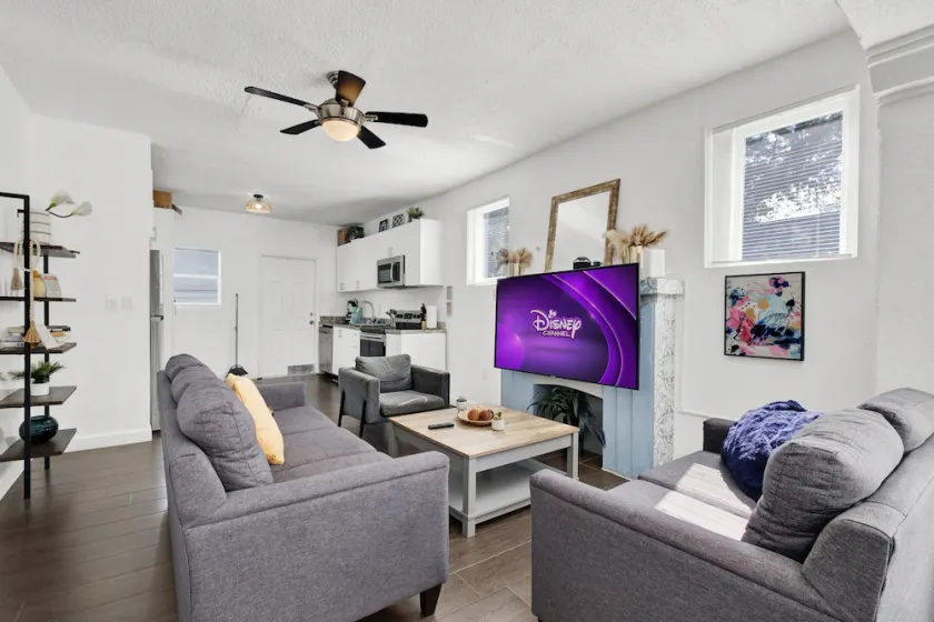 Dos Casitas Design District #1 - 3 Bedroom House - Image 1