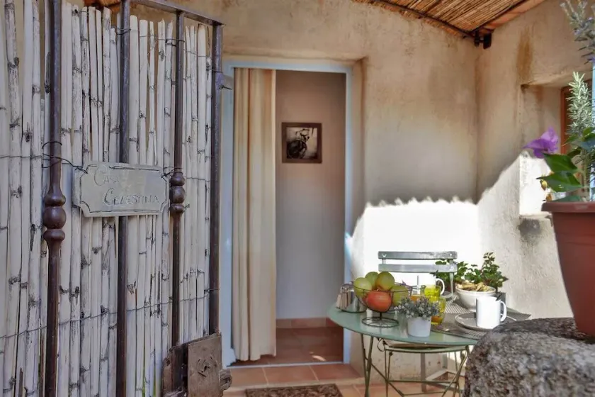 Casa Celestina Chambre indépendante de charme au cœur de Pigna - Image 1