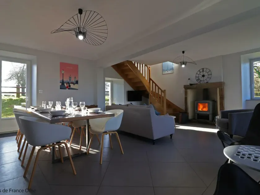 Cozy house in Normandy with wooded garden - Image 1