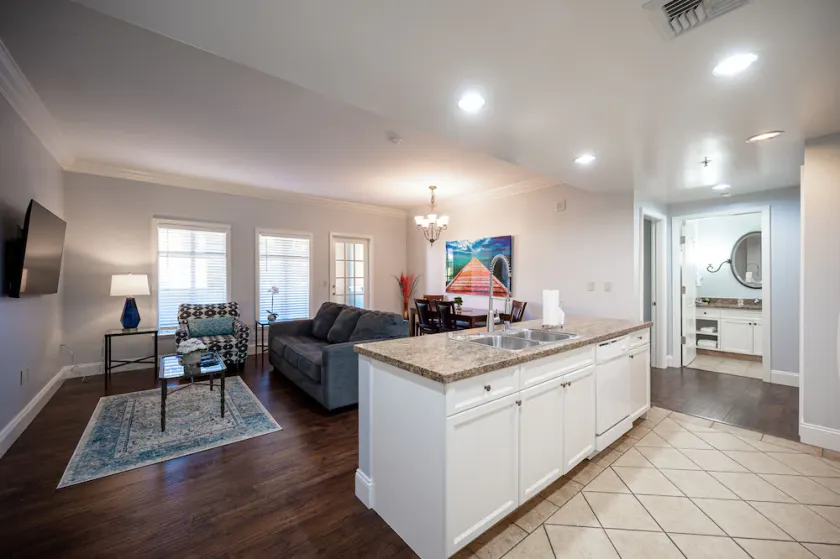 Stor 2Br 2Ba i hjertet af Lake Las Vegas Village! - Image 1