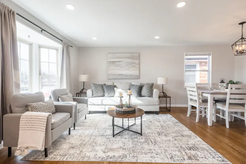 Beautifull *4BDR/ 2Bath *Home Close to Parks and Downtown! - Image 1
