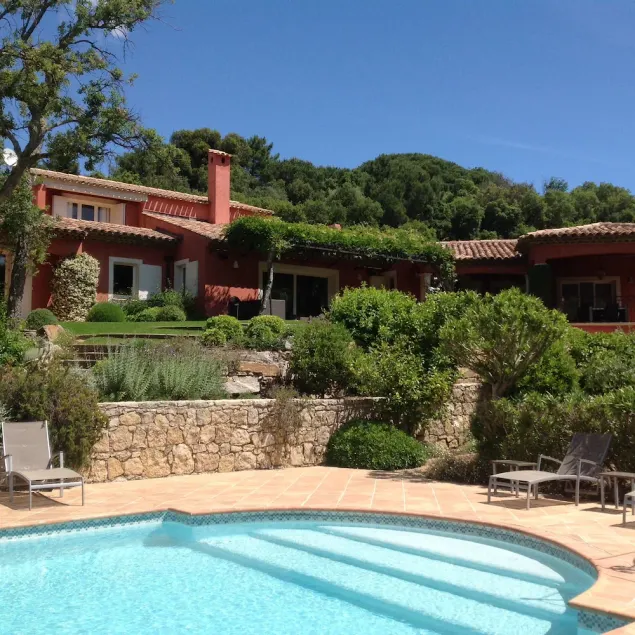 Provencal villa with pool and very large garden - Image 1