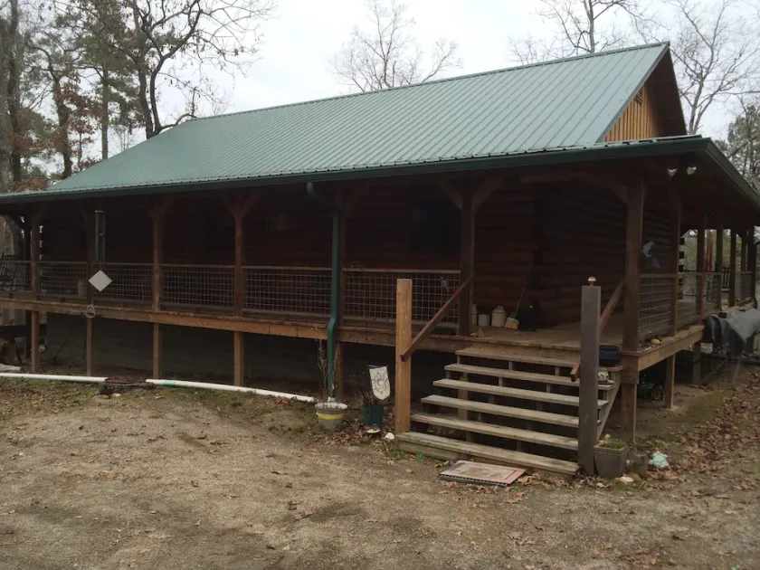 De Örnnästet Getaway: Experience Life on Little Missouri River - Image 1