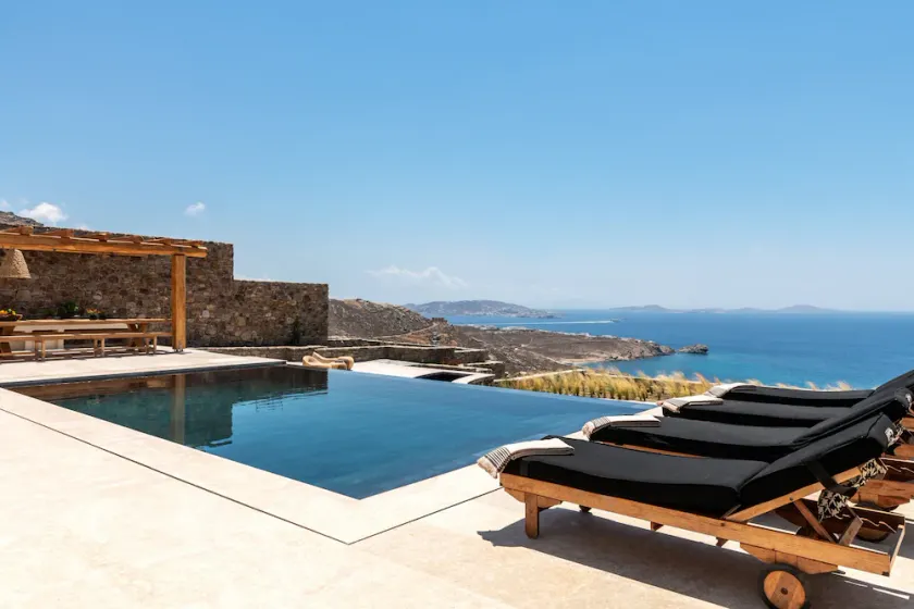 Breathtaking seaview and just 10 minutes away to Mykonos Town Center!!!<br> - Image 1