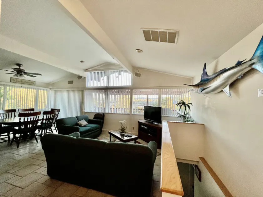 Lakefront Nacimiento Haus in der Nähe von West Ramp, Internet, Dish, Pet Friendly - Image 1