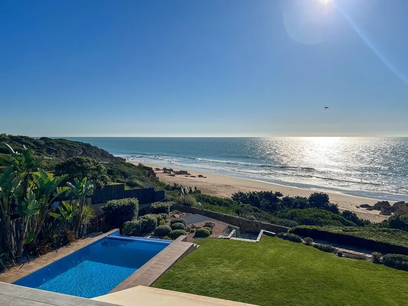 Aguadulce. Frontline property with style - Image 1