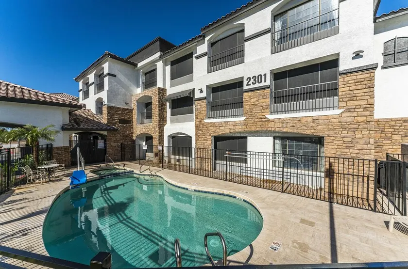 Metro Extended Stays - Tempe - King Studio - Image 1