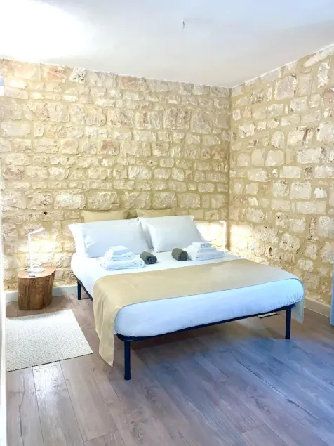 Splendid country house with private garden, free parking space. Pets are welcome - Image 1