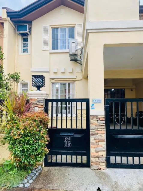 **Newly Renovated - 4BR AC, WIFI - Near Alabang - Image 1