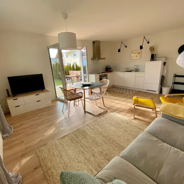 Apartment near the beach, 75sqm, 2 separate bedrooms, terrace - Image 1