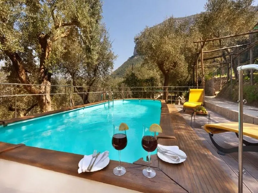 Villino La Quiete, Traditional 2 bedroom holiday home for up to 4 people with private pool on Sorren... - Image 1